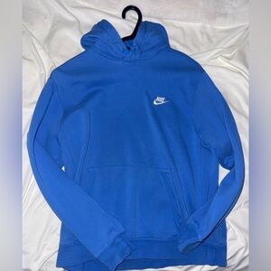 Nike Men's Hoodie in Vibrant Blue